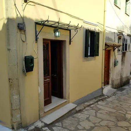 Two Floors Traditional Small House Σπίτι διακοπών