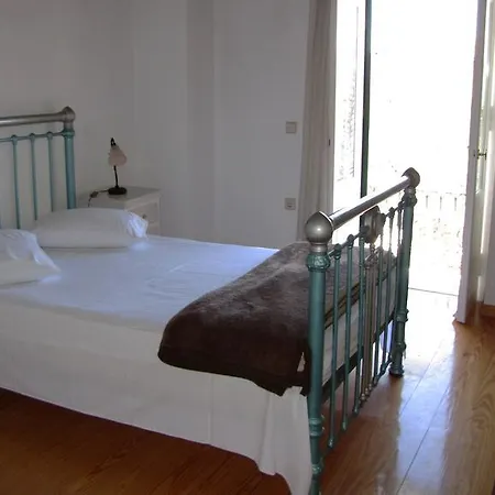 Two Floors Traditional Small House Ferienhaus Sinarádes